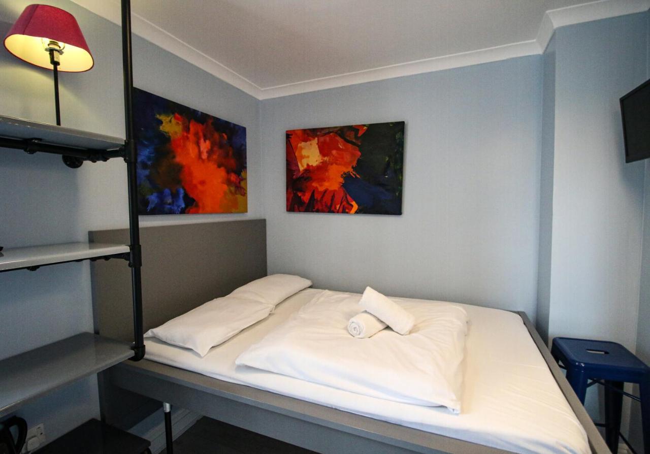 Astor Hyde Park Hostel (Adults Only) ลอนดอน ภายนอก รูปภาพ