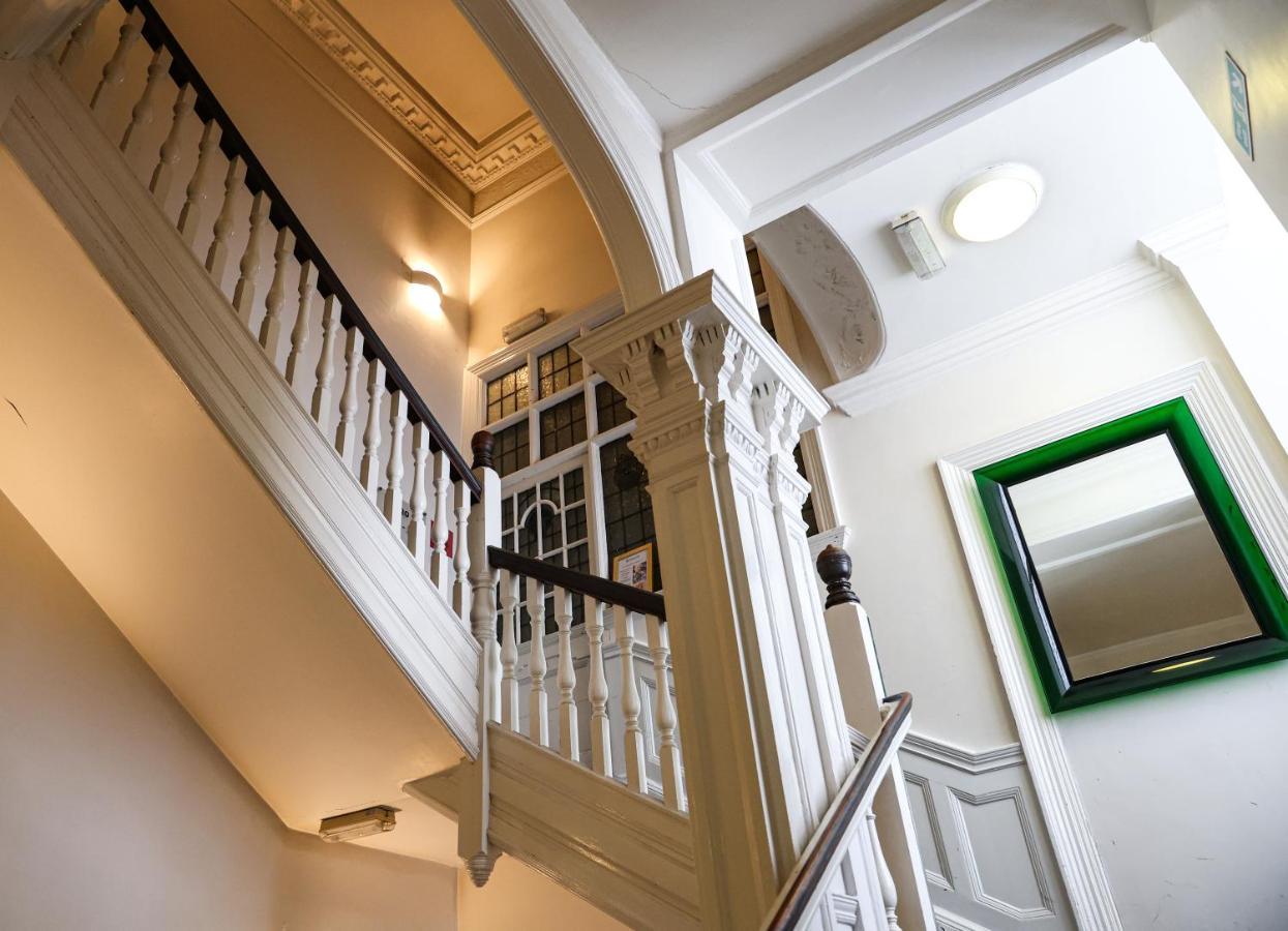 Astor Hyde Park Hostel (Adults Only) ลอนดอน ภายนอก รูปภาพ